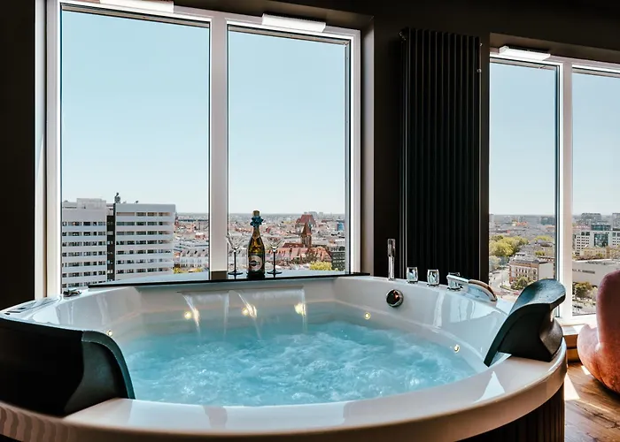 Quorum River Sauna&jacuzzi Or Sauna&terrace Centrum Vratislav