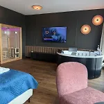 Lejlighed Quorum River Sauna&jacuzzi Or Sauna&terrace Centrum Wrocław