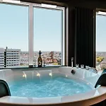 Quorum River Sauna&jacuzzi Or Sauna&terrace Centrum Wroclaw