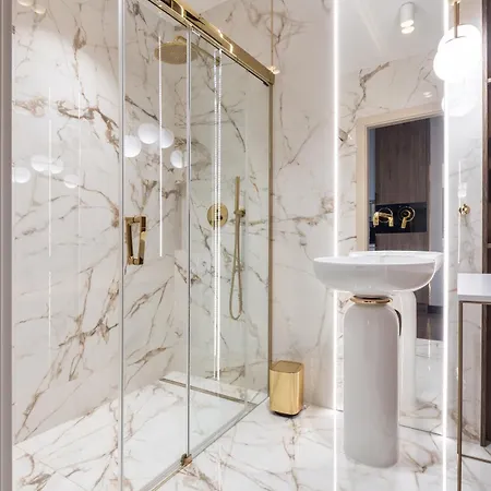 Quorum Rent - Sauna&jacuzzi Or Sauna&terrace Centrum Διαμέρισμα *