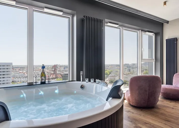 Quorum River Sauna&jacuzzi Or Sauna&terrace Centrum Wroclaw